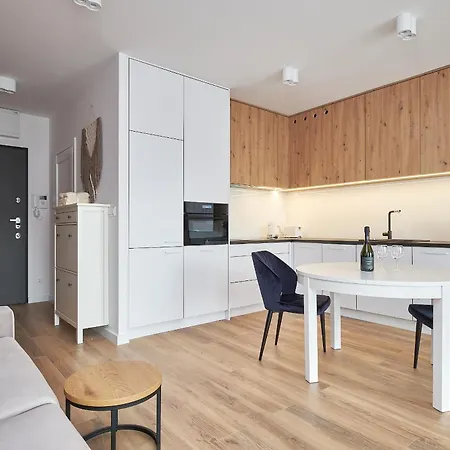 Apartament Nad Rzeką 73, Rynek 500 M *