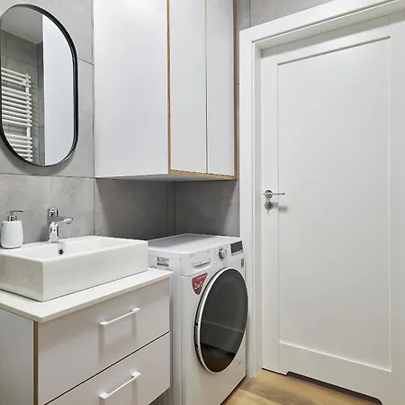 Apartment Nad Rzeka 73, Rynek 500 M *