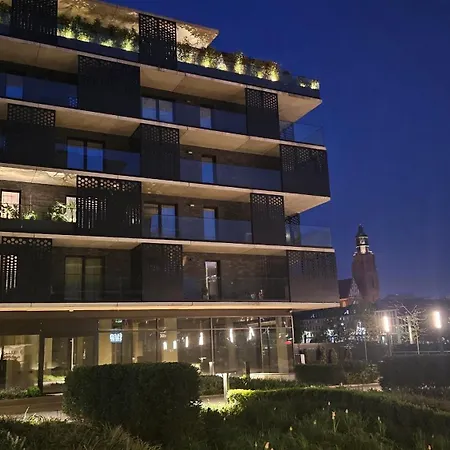 Nad Rzeka 73, Rynek 500 M Апартаменты